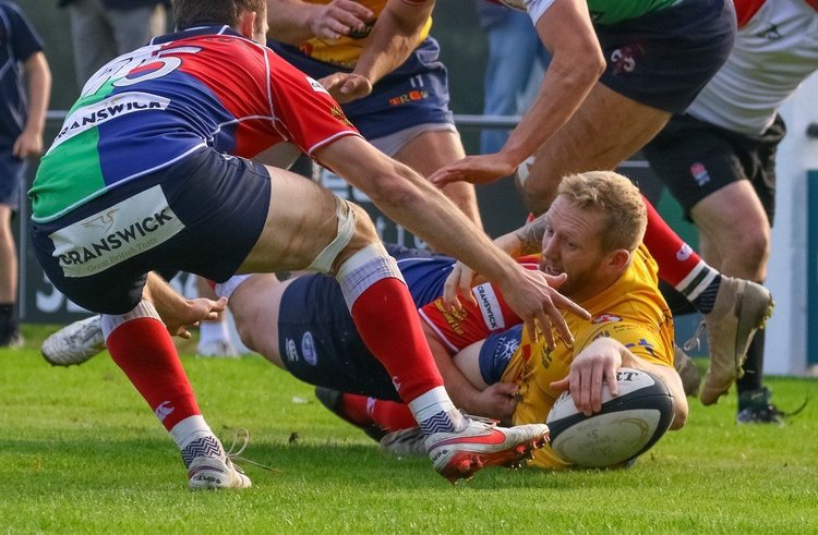 hull-ionians-24-titans-27