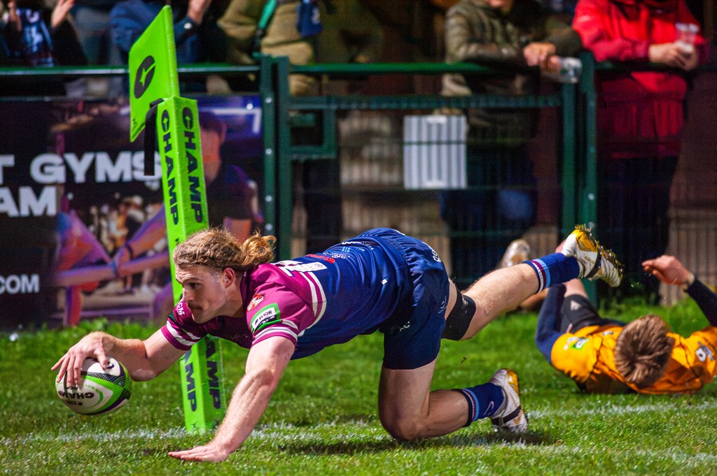 Jackson Barling Scores In The Corner