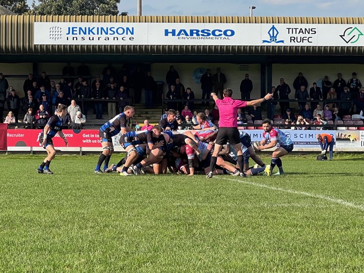 titans-44-dings-crusaders-19